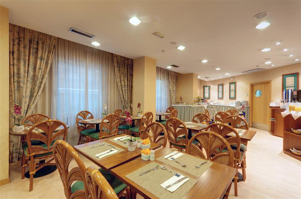 Hotel Elche Centro , Affiliated By Melia Restaurant foto